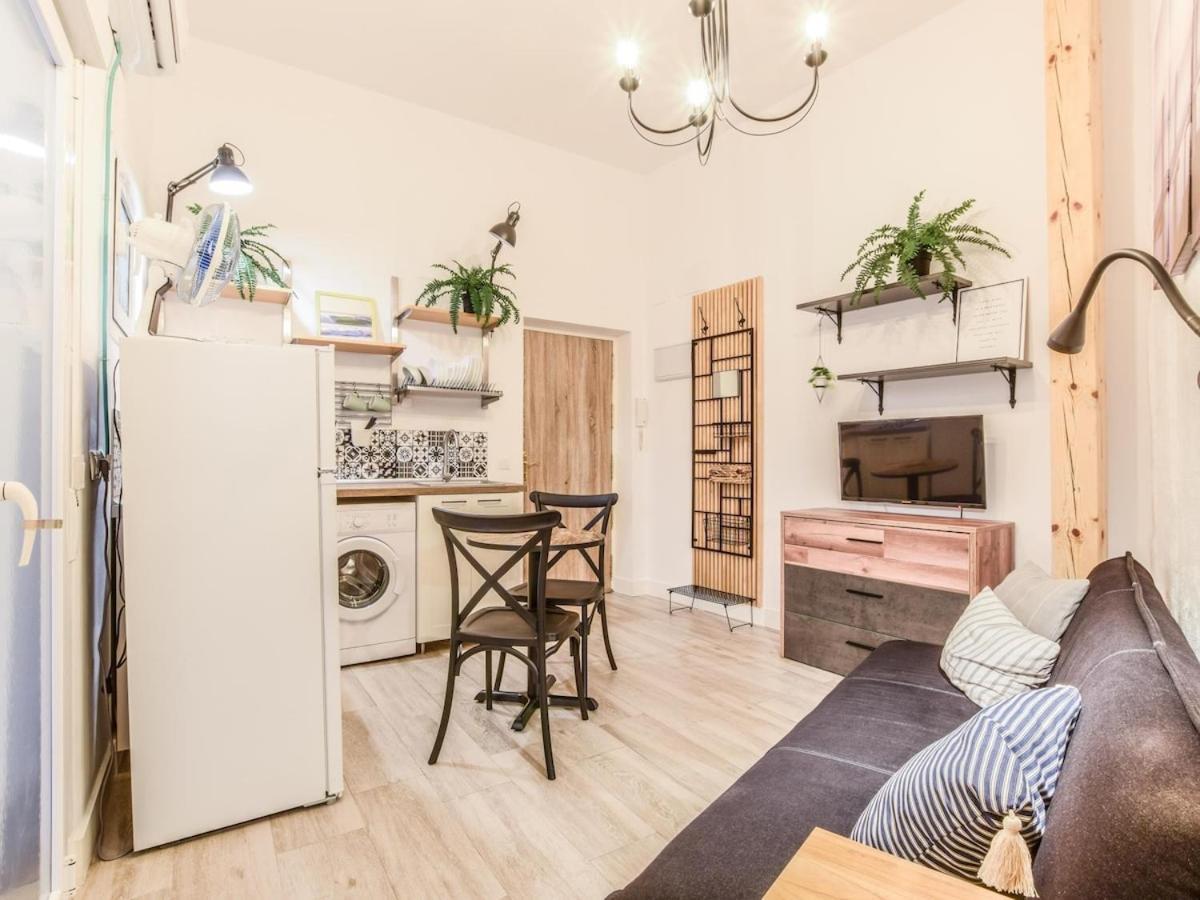 Apartamento Plaza De Lavapies Alquiler Temporal Madrid Exterior foto