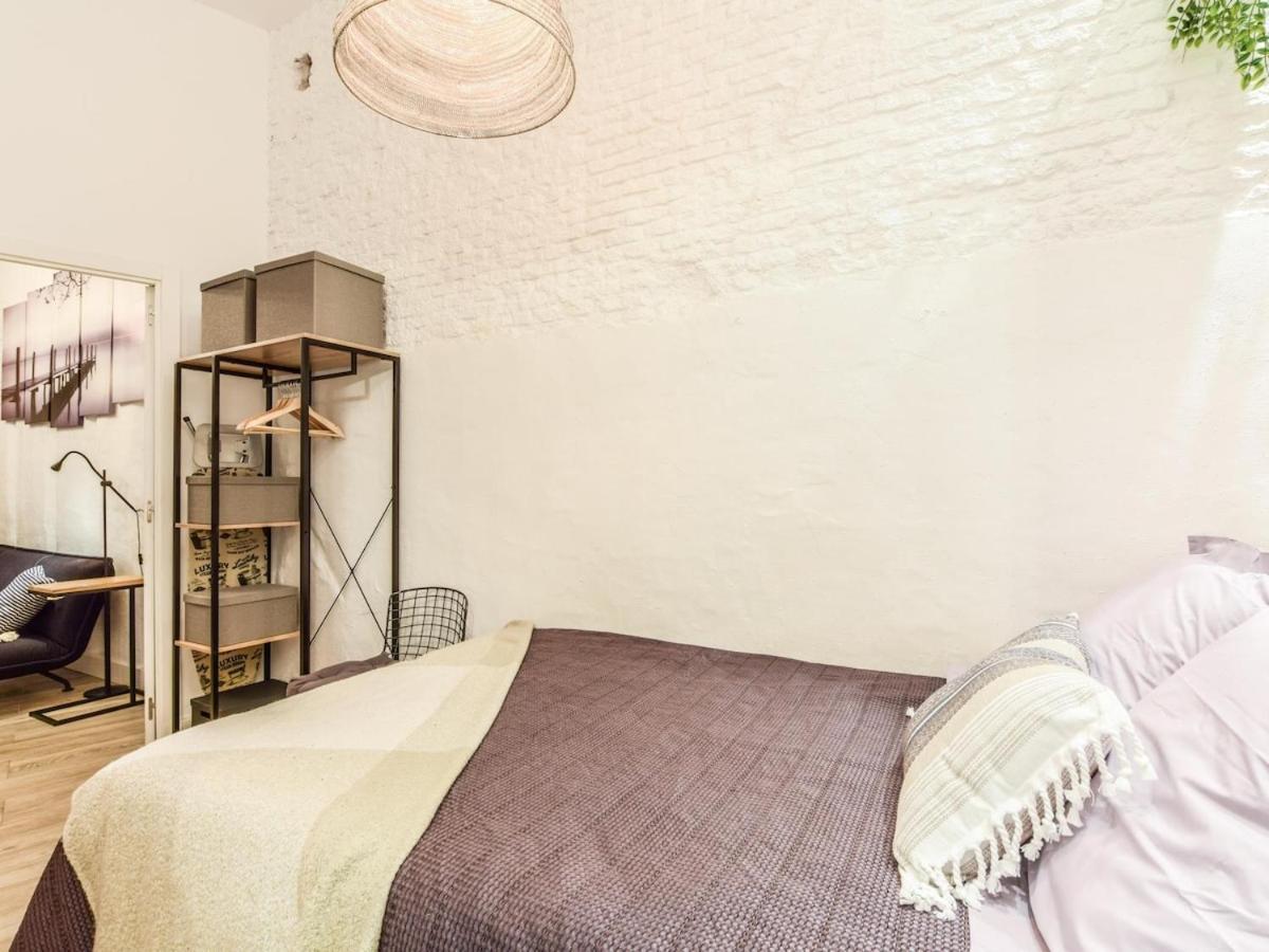 Apartamento Plaza De Lavapies Alquiler Temporal Madrid Exterior foto